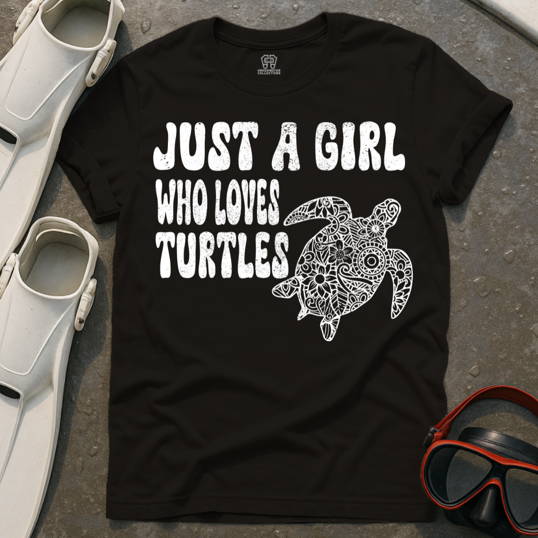 Girl That Loves Turtles T-Shirt