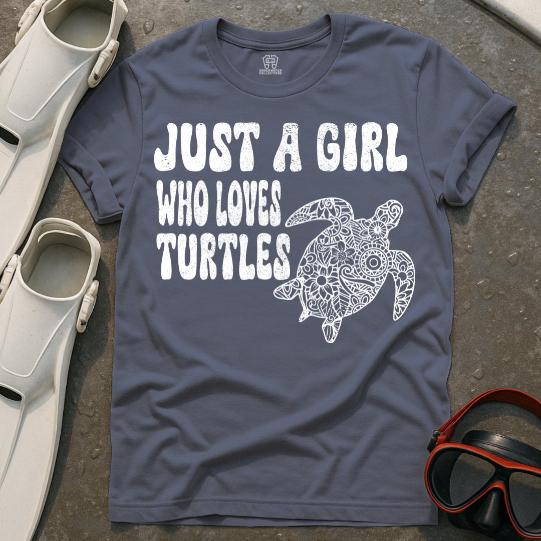 Girl That Loves Turtles T-Shirt