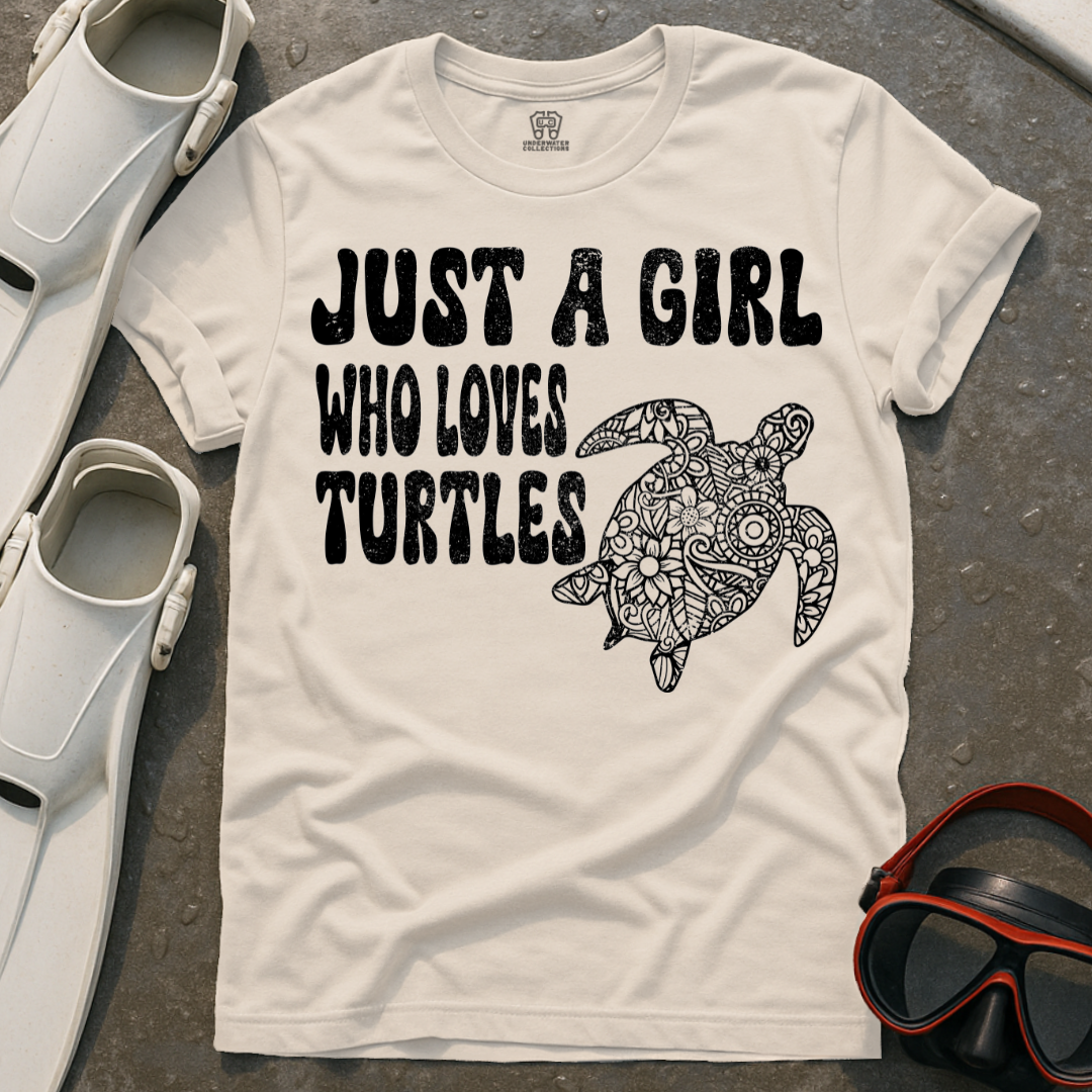 Girl That Loves Turtles T-Shirt