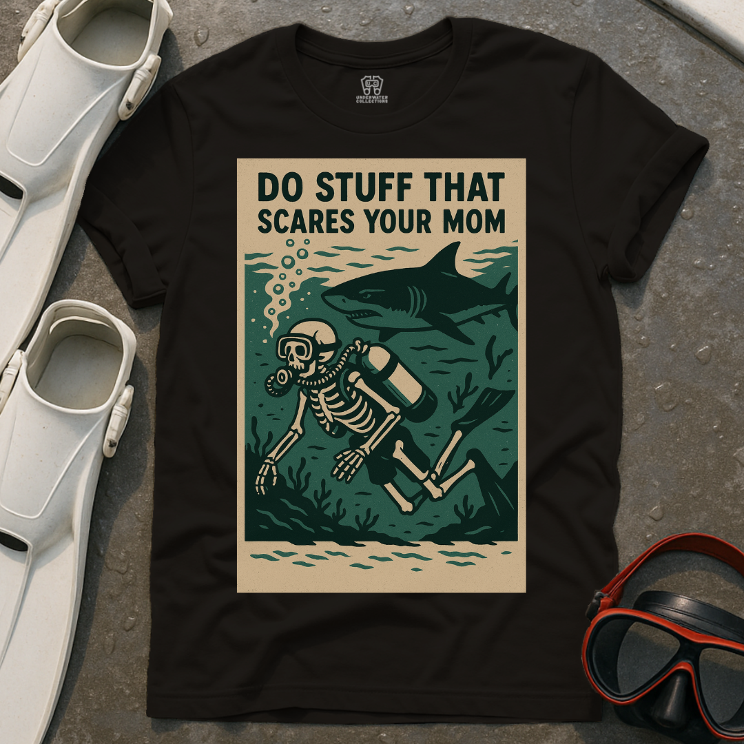 Diving Scare Your Mom T-Shirt